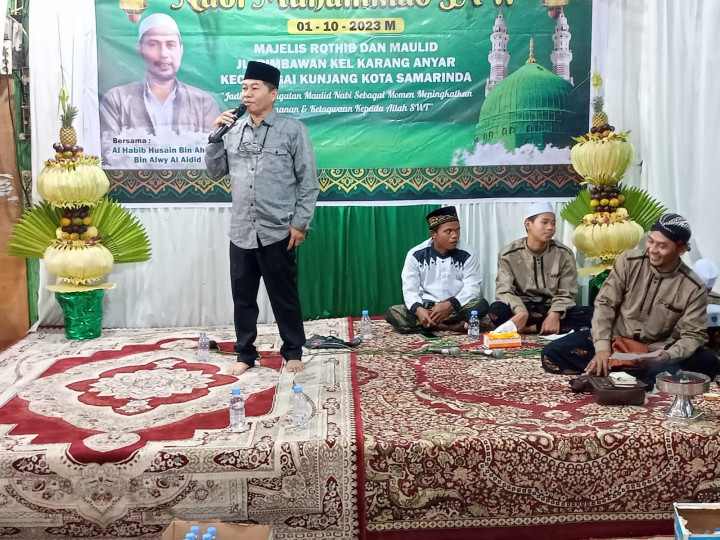 Minggu, 01 Oktober 2023, Lurah bersama Bhabinkamtibmas Karang Anyar menghadiri kegiatan perayaan Maulid Nabi Muhammad SAW di Jalan Kahoi RT. 032