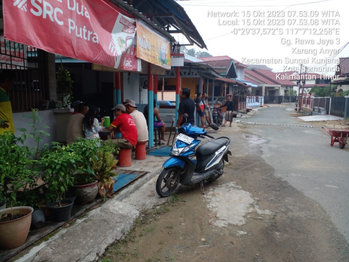 Minggu, 15 Oktober 2023 kegiatan gotong royong di wilayah Kelurahan Karang Anyar