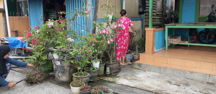 Minggu, 15 Oktober 2023 kegiatan gotong royong di wilayah Kelurahan Karang Anyar