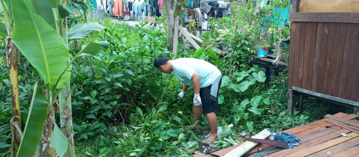 Minggu, 15 Oktober 2023 kegiatan gotong royong di wilayah Kelurahan Karang Anyar