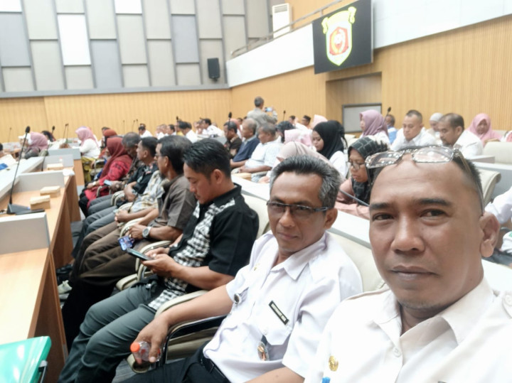 Rabu, 17 Oktober 2023, Sosialisasi Perubahan SK Walikota Kampung Keluarga Berencana menjadi Kampung Keluarga Berkualitas, penyelenggara Dinas Pengendalian Penduduk dan Keluarga Berencana, bertempat di Ruang Mangkupelas Lt. II Balaikota Samarinda