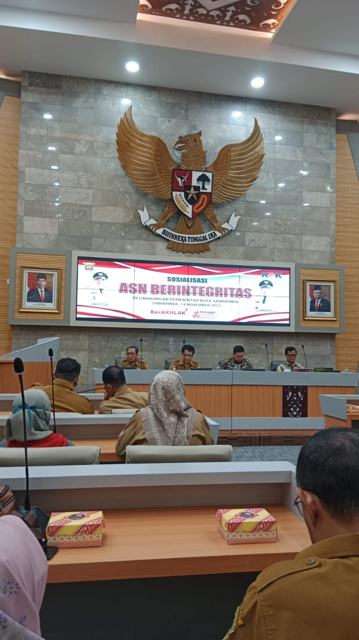 Selasa, 14 November 2023, Lurah bersama Bendahara Penunjang menghadiri kegiatan Sosialisasi ASN Berintegrasi