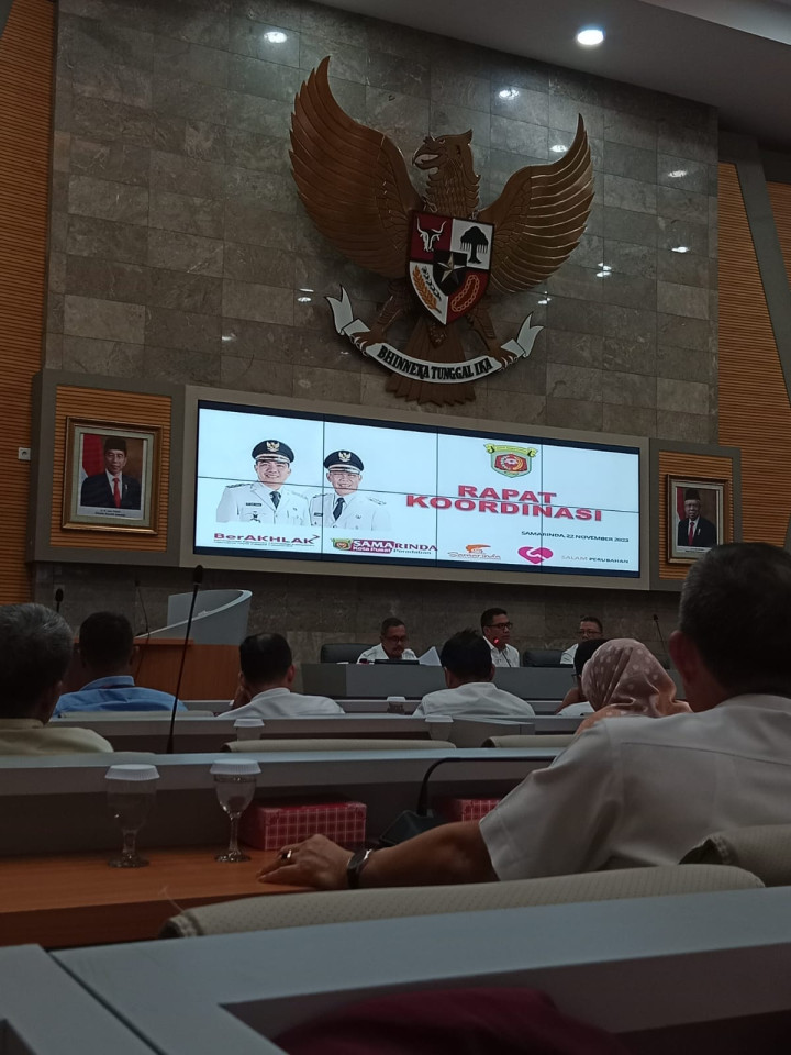 Rabu, 22 November 2023, Lurah menghadiri langsung kegiatan Rakor bersama Wali Kota Samarinda di Balaikota Samarinda.