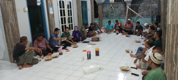 Kamis, 07 Desember 2023, Kasie Ekobang dan staf menghadiri dan mengawasi jalannya kegiatan Rembuk warga di RT. 009,010,036 untuk penentuan kegiatan Probebaya di tahun 2024