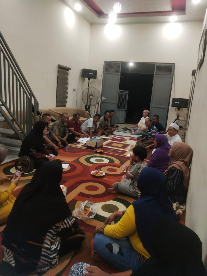 Sabtu, 09 Desember 2023, Kasie Kesra dan staf menghadiri dan mengawasi jalannya kegiatan Rembuk warga di RT. 018, 024, 025, untuk penentuan kegiatan Probebaya di tahun 2024