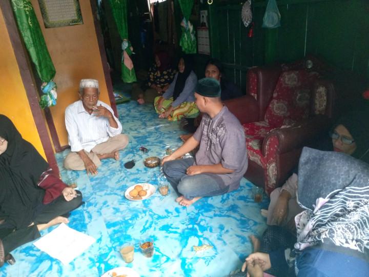 Sabtu, 09 Desember 2023, Kasie Kesra dan staf menghadiri dan mengawasi jalannya kegiatan Rembuk warga di RT. 018, 024, 025, untuk penentuan kegiatan Probebaya di tahun 2024