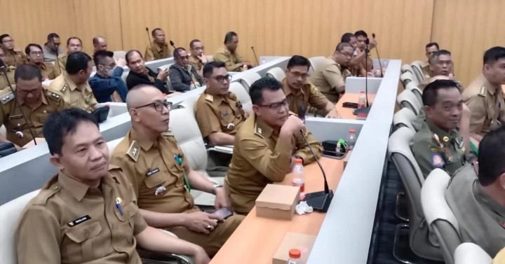 Selasa, 09 Januari 2023, Lurah menghadiri Rakor mengenai persiapan Pemilu 2024 di Balaikota Samarinda