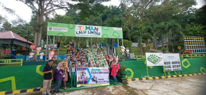 Sabtu, 13 Januari 2023, kunjungan dari siswa/siswi SD Islam Al Hikmah Samarinda ke Taman Lalu Lintas Letj. MT. Haryono