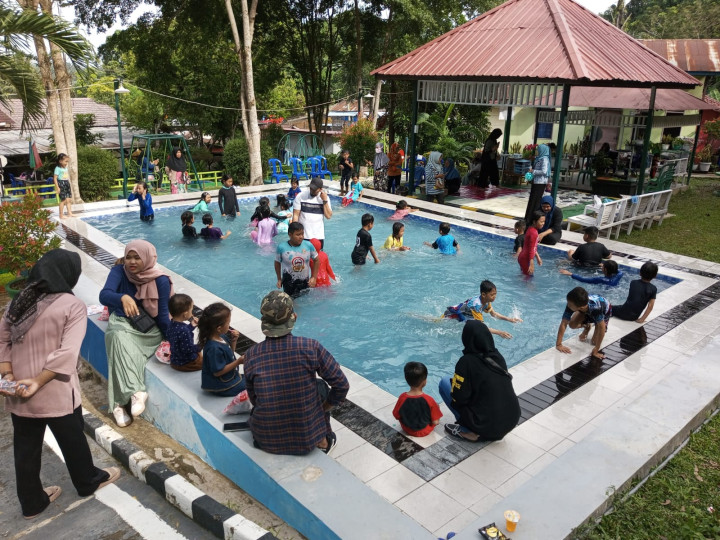 Senin, 22 Januari 2024, Kunjungan dari Bimbingan Belajar Triple B ke Taman Lalu Lintas Kelurahan Karang Anyar.