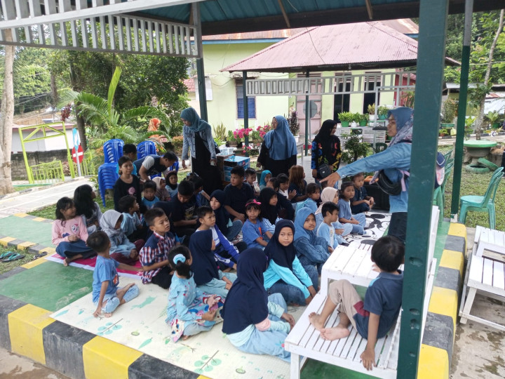 Senin, 22 Januari 2024, Kunjungan dari Bimbingan Belajar Triple B ke Taman Lalu Lintas Kelurahan Karang Anyar.