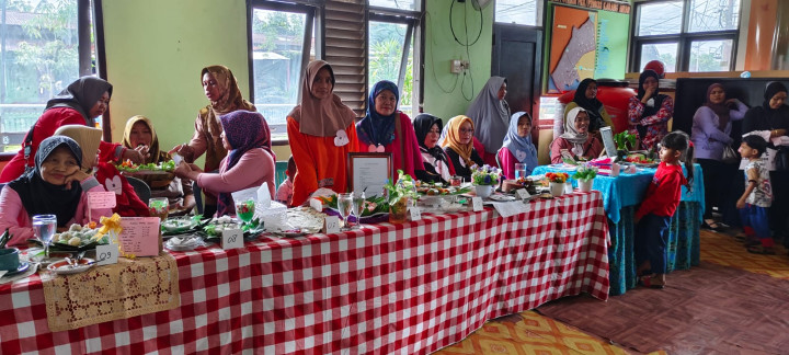 Selasa, 23 Januari 2024, Lurah menghadiri kegiatan Lomba kreasi makanan non beras di Gedung LPM Karang Anyar, dalam rangka HUT Kota dan Pemerintah Kota Samarinda.