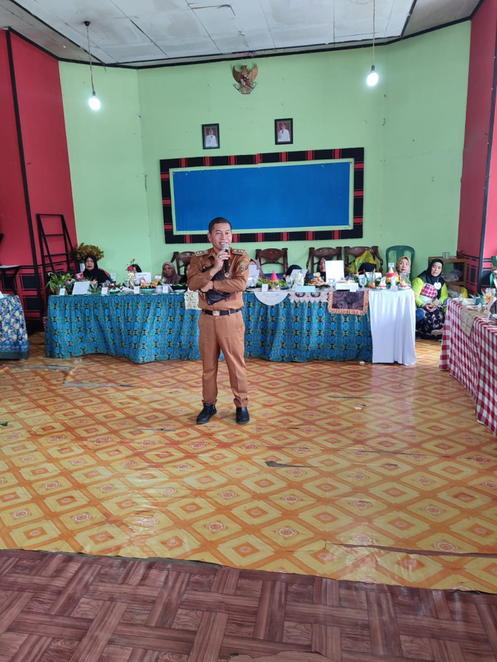 Selasa, 23 Januari 2024, Lurah menghadiri kegiatan Lomba kreasi makanan non beras di Gedung LPM Karang Anyar, dalam rangka HUT Kota dan Pemerintah Kota Samarinda.