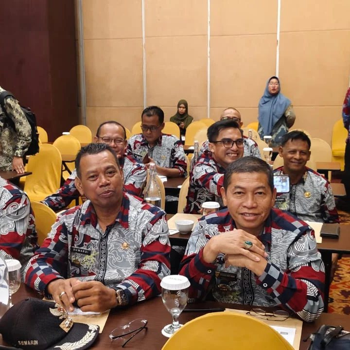 Kamis, 01 Februari 2024,  Sosialisasi serta pengangkatan sumpah panitia adjukasi PTSL tahun 2024 dikota samarinda yang diikuti Lurah karang anyar