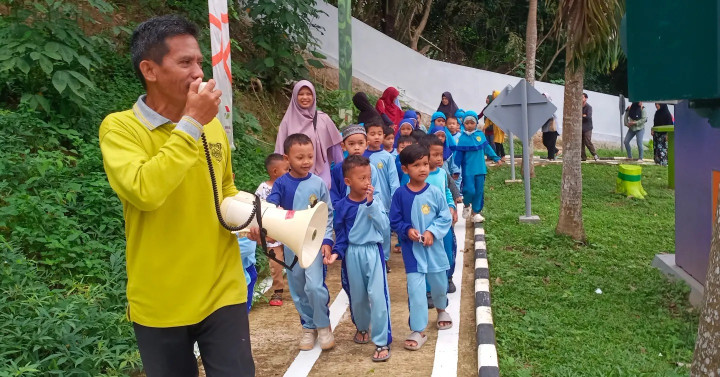 Jumat, 02 Februari 2024, Kunjungan TPQ al Hasya ke taman lalu lintas kelurahan karang anyar
