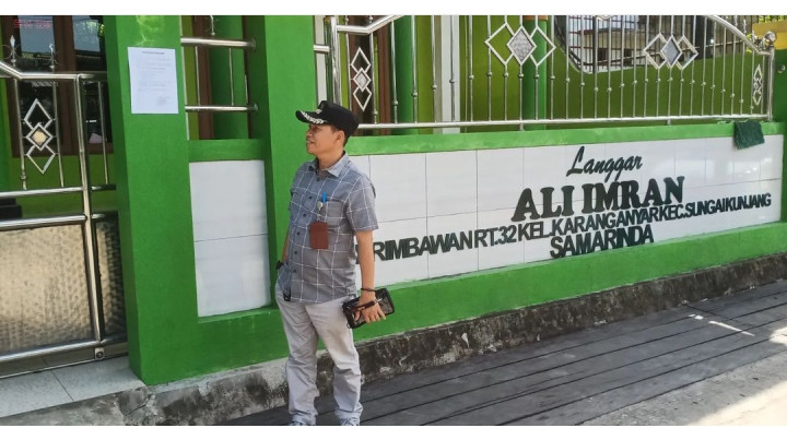 Jumat, 23 Februari 2024, Lurah bersama Kasie Pemerintahan dan Staf melakukan kunjungan ke RT. 05,011,012,013,017,019, 023,027,030,032 di wilayah kelurahan Karang anyar untuk melihat persiapan pemilihan tempat dan kesigapan pemilihan ketua RT terbaru.