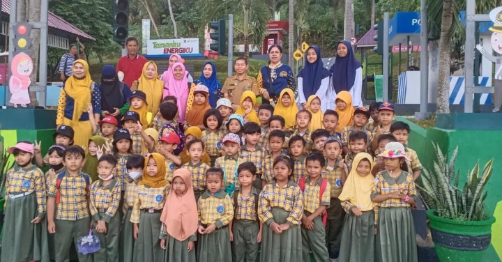 Senin, 26 Februari 2024, Lurah dan tim menerima kunjungan dari TK Negeri 11 ke Taman Lalu Lintas MT. Haryono Karang Anyar