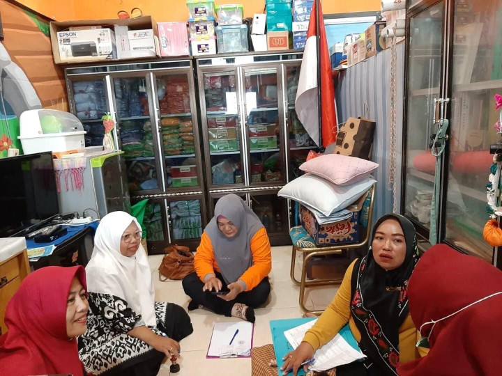 Kamis, 29 Februari 2024, Tim UKS Kecamatan Sungai Kunjang melakukan pembinaan UKS di sekolah-sekolah yang ada di wilayah Karang Anyar. Kasie Kesra Karang Anyar mendampingi dan mengikuti kegiatan sekaligus mewakili Lurah.