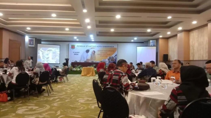 Kamis, 07 Maret 2024, Kasie Kesra mewakili Lurah untuk mengikuti rembuk stunting tingkat Kota Samarinda di Hotel Five Premiere, pada jam 08.30 Wita.