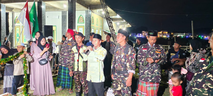 Sabtu 09 Maret 2024, Lurah Menghadiri kegiatan Pawai Obor dalam rangka menyambut bulan suci Ramadhan di Jalan Kelapa Gading RT. 011 & 036 pada jam 20.00 Wita.