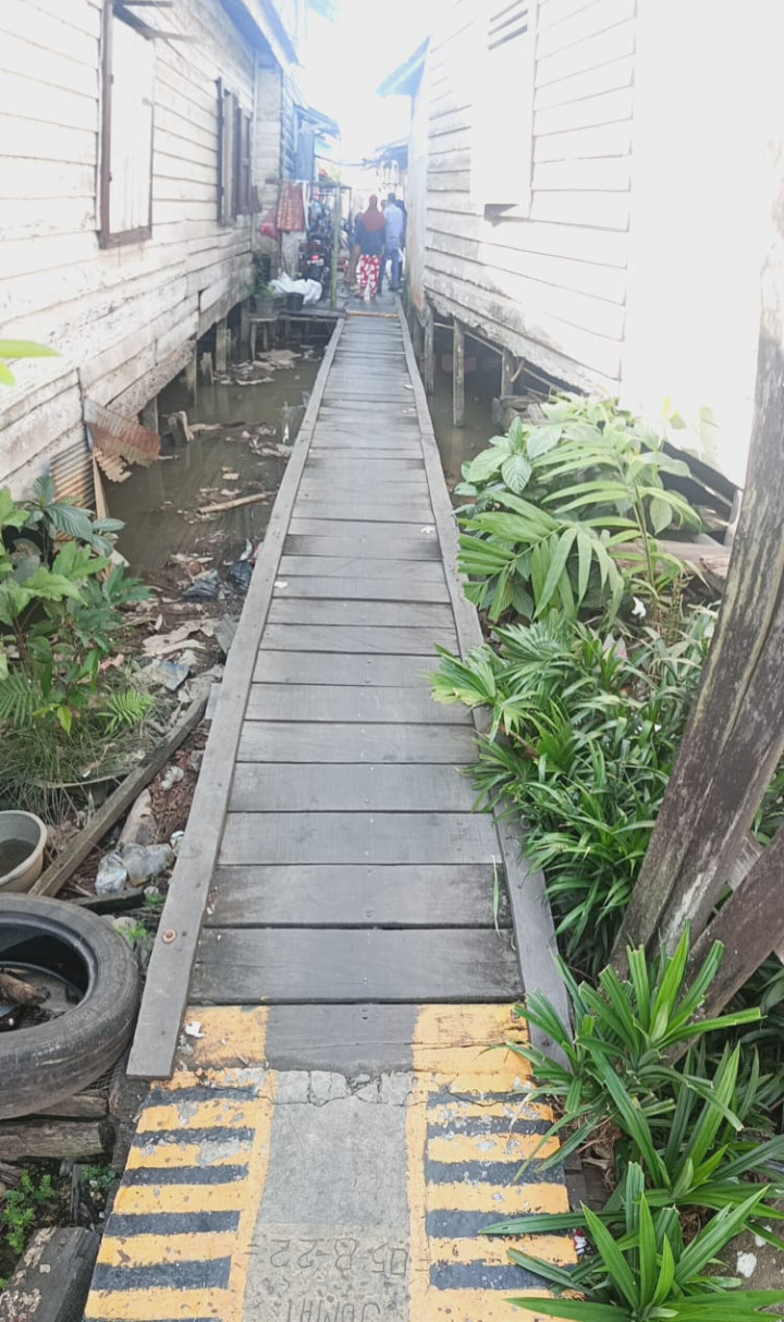 Kamis, 14 Maret 2024, Kasie Ekobang dan staf melakukan peninjauan lokasi semenisasi Probebaya di RT. 023 & 033
