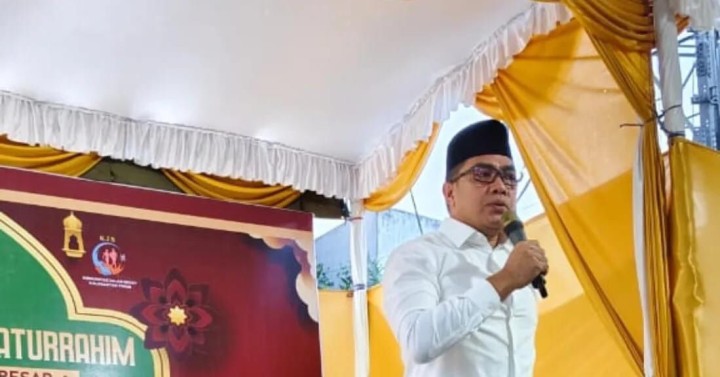 Sabtu, 30 Maret 2024, Lurah menghadiri kegiatan buka puasa bersama di Kediaman H.Nasir di Jalan Kelapa Gading RT.015, Samarinda