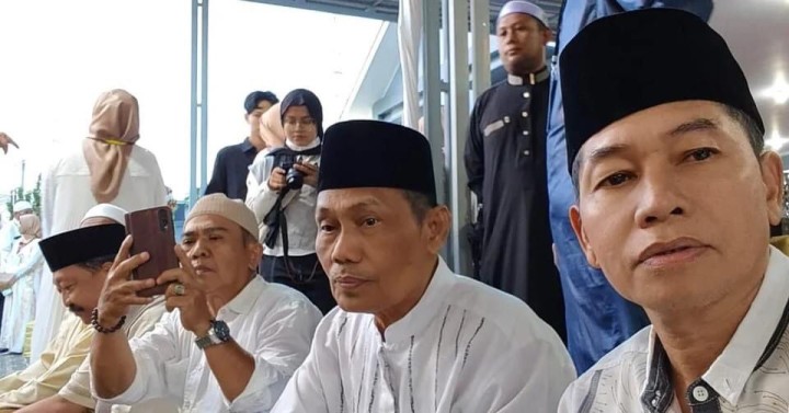 Sabtu, 30 Maret 2024, Lurah menghadiri kegiatan buka puasa bersama di Kediaman H.Nasir di Jalan Kelapa Gading RT.015, Samarinda
