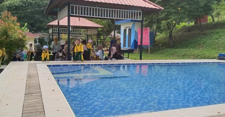 Selasa, 07 Mei 2024 Kunjungan TK islam Al-falah ke taman edukasi lalu lintas kelurahan karang anyar