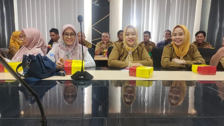 Senin, 13 Mei 2024 , Coaching clinic Pertanggungjawaban Keuangan Serta Penggunaan Aplikasi SIPD - RI terkait Dana Probebaya yang diikuti Kasi Ekobang  beserta Bendahara Probebaya Kelurahan Karang Anyar