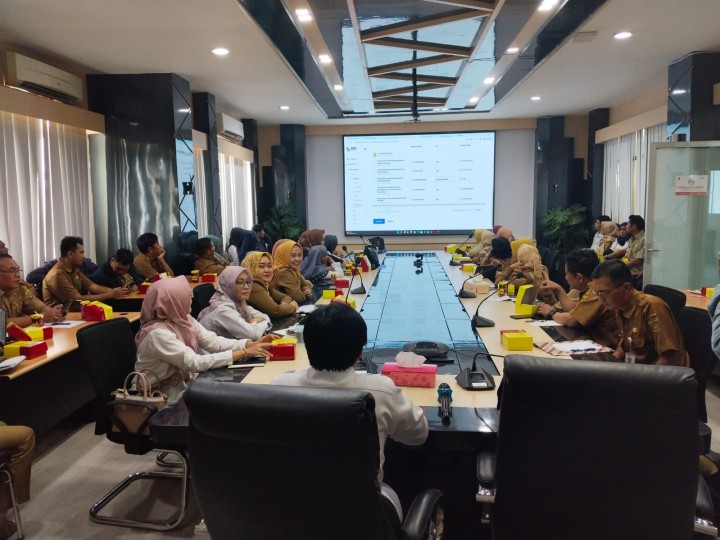 Senin, 13 Mei 2024 , Coaching clinic Pertanggungjawaban Keuangan Serta Penggunaan Aplikasi SIPD - RI terkait Dana Probebaya yang diikuti Kasi Ekobang  beserta Bendahara Probebaya Kelurahan Karang Anyar