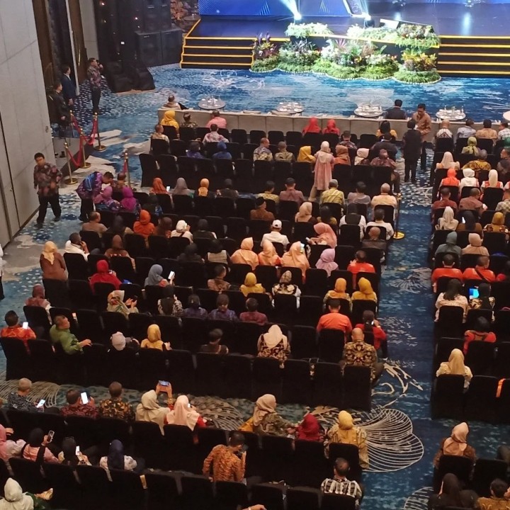Rabu, 29 Mei 2024 Rapat kerasipan nasional tahun 2024 yang diadakan Pemerintah Provinsi Kalimantan Timur dan berlangsung di Hotel Mercure Samarinda. Acara ini dihadiri Staf Sekretariat Kelurahan Karang Anyar