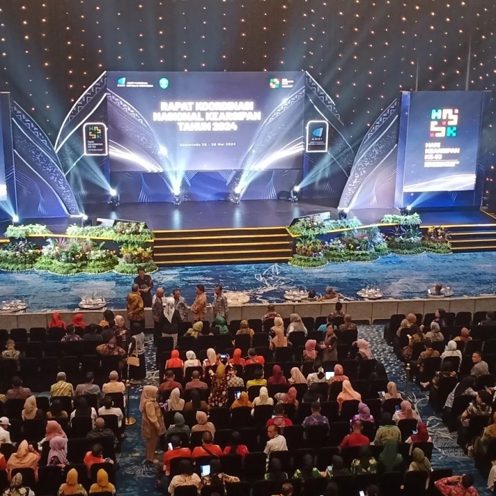 Rabu, 29 Mei 2024 Rapat kerasipan nasional tahun 2024 yang diadakan Pemerintah Provinsi Kalimantan Timur dan berlangsung di Hotel Mercure Samarinda. Acara ini dihadiri Staf Sekretariat Kelurahan Karang Anyar