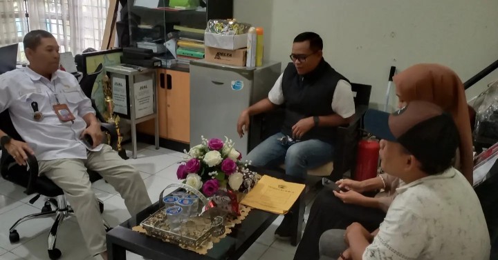 Rabu, 05 Juni 2024 Kunjungan Panwascam Sungai Kunjang dalam rangka bersilaturahmi ke kelurahan karang anyar yang disambut langsung Lurah Karang Anyar