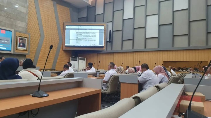 Rabu, 19 Juni 2024 Rapat Monitoring (Pemantauan)  Kemajuan Pekerja PD terkait  Target Realisasi TW 2 sesuai SE Walikota dan Persiapan Rapat Pimpinan TW 2 yang dihadiri PPTK Penunjang, PPTK Probebaya dan Pembantu Bendahara Pengeluaran serta Bendahara Probebaya
