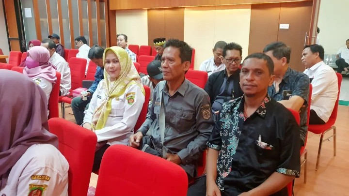 Rabu, 10 Juli 2024 Acara sosialisasi pencegahan pungli pada layanan PTSL (Pendaunftaran Tanah Sistematis Lengkap) di Kecamatan dan Kelurahan pada Lingkungan Pemkot Samarinda di Inspektorat Kota Samarinda dan dihadiri Kasie Pemerintahan, Ketua LPM dan Perwakilan Ketua RT Karang Anyar