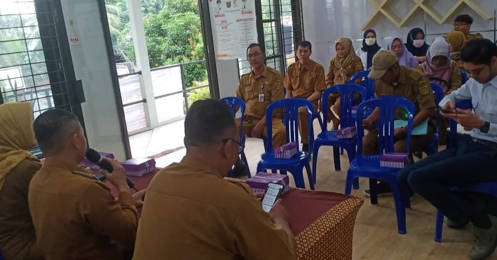 Senin, 22 Juli 2024  Pembinaan Pelayanan Publik oleh Kecamatan Sungai Kunjang di Kantor Kelurahan Karang Anyar
