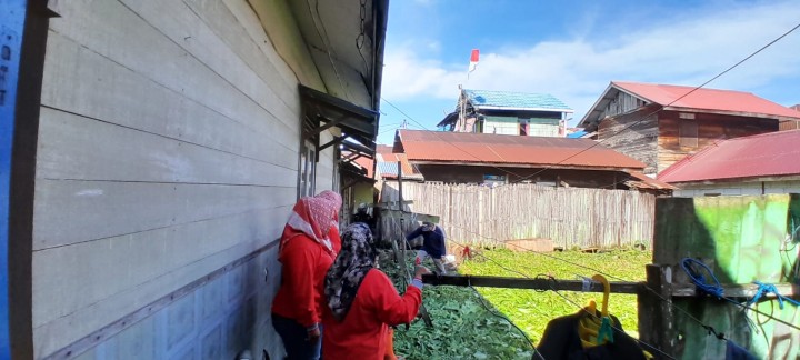 Minggu, 11 Agustus 2024, Lurah bersama seluruh Kasie dan staf melakukan monitoring kegiatan gotong royong di seluruh wilayah Kelurahan Karang Anyar pada jam 08.00 sampai selesai.