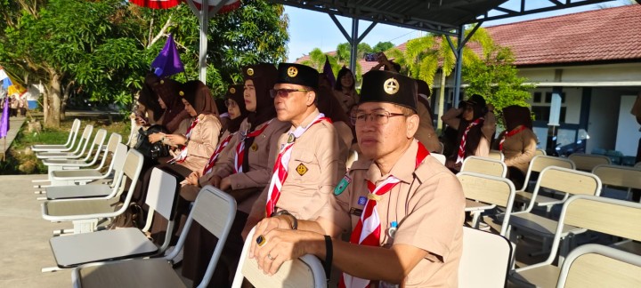 Rabu, 14 Agustus 2024 Lurah menghadiri kegiatan Upcara Peringhatan Hari Pramuka ke 63 tingkat Sungai Kunjang.