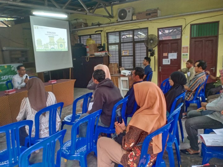 Kamis, 15 Agustus 2024, Dinas PUPR Kota Samarinda melakukan sosialisasi pendataan tangki septik di wilayah Kelurahan Karang Anyar dengan peserta dari semua Ketua RT se Karang Anyar. Acara berlangsung di Kantor Kelurahan Karang Anyar pada jam 09.00 Wita.