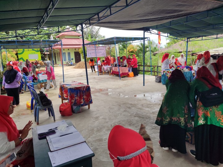 Selasa, 27 Agustus 2024, Lurah menghadiri kegiatan Semarak perayaan kemerdekaan RI ke 79 tahun di Taman Lalu Lintas Letj.MT. Haryono Kelurahan Karang Anyar