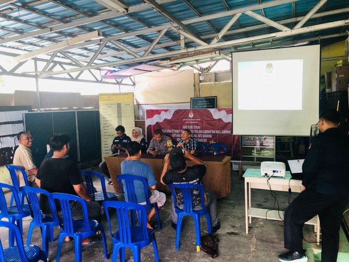 Sabtu, 07 September 2024, Lurah menghadiri kegiatan Rapat Pleno DPSHP Kelurahan Karang Anyar untuk Pilkada 2024 di Kantor Kelurahan Karang Anyar.