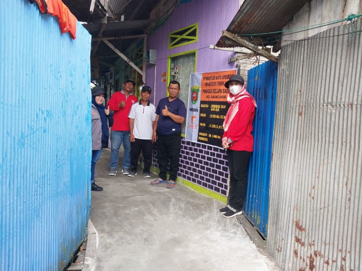 Minggu, 22 September 2024, Seklur bersama Kasie Ekobang, Pendamping kegiatan Probebaya dan Babinsa melakukan kunjungan pengawasan kegiatan Probebaya bidang Infrastruktur di RT.10,15,16, 18,19, 20, 21, 30, 31, 32 Kelurahan Karang Anyar.