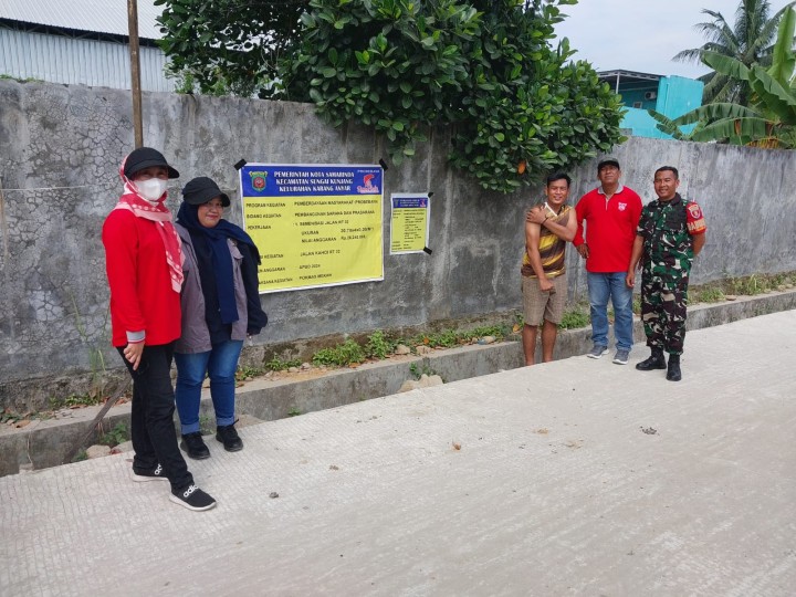 Minggu, 22 September 2024, Seklur bersama Kasie Ekobang, Pendamping kegiatan Probebaya dan Babinsa melakukan kunjungan pengawasan kegiatan Probebaya bidang Infrastruktur di RT.10,15,16, 18,19, 20, 21, 30, 31, 32 Kelurahan Karang Anyar.