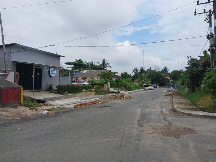 Jumat, 27 September 2024, Kasie Ekobang dan Pendamping Probebaya melakukan monitoring kegiatan probebaya berupa perbaikan Trotoar Jalan di Jalan MT. Haryono Komp. Pemda RT.002