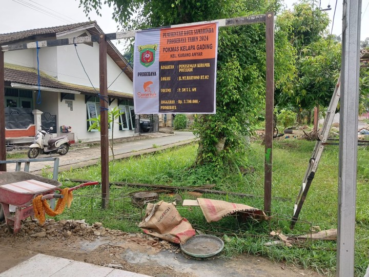 Jumat, 27 September 2024, Kasie Ekobang dan Pendamping Probebaya melakukan monitoring kegiatan probebaya berupa pemasangan keramik lantai di Posyandu RT.002 Jalan MT. Haryono Komp. Pemda