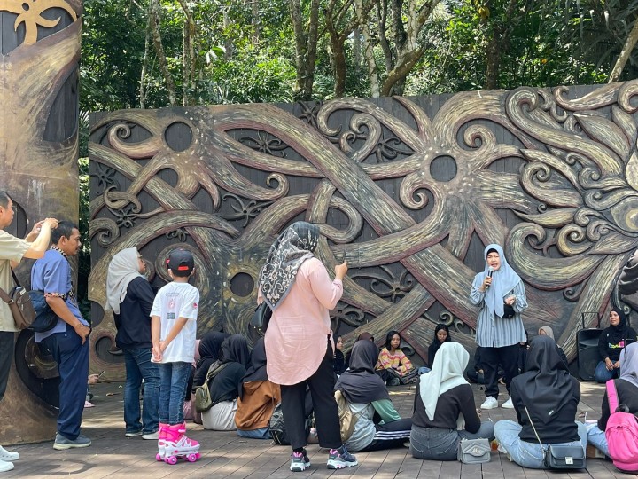 Sabtu, 28 September 2024, Kasie Kesra bersama Staf Kesra dan forum anak Kelurahan Karang Anyar mengikuti Kegiatan Edukasi Forum anak 2024 Se-kacamatan Sungai Kunjang di Temggarong.