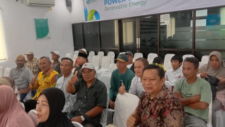 Kamis, 03 Oktober 2024, Staf Kesra mewakili Lurah menghadiri kegiatan Doa bersama anak yatim dalam rangka HUT PLN di Kantor PLN UPB Mahakam, Jln. Ulin, Samarinda