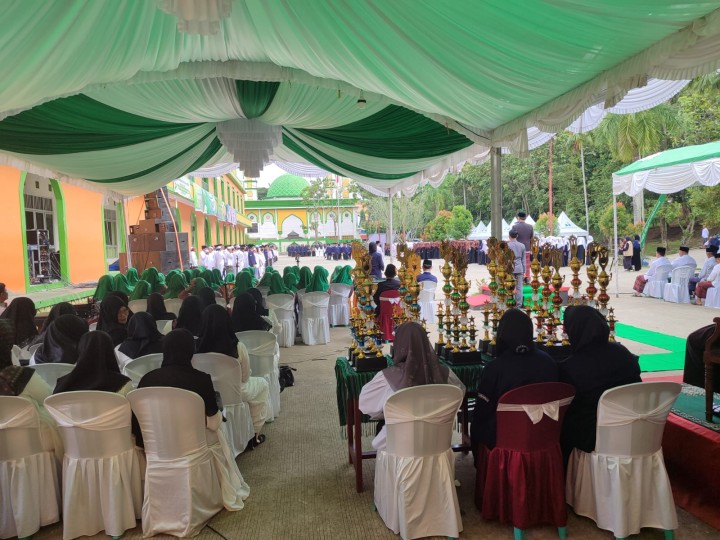 Senin, 21 Oktober 2024, Seklur menghadiri kegiatan Apel Hari Santri Nasional tahun 2024 Ponpes Nabil Husein Samarinda.