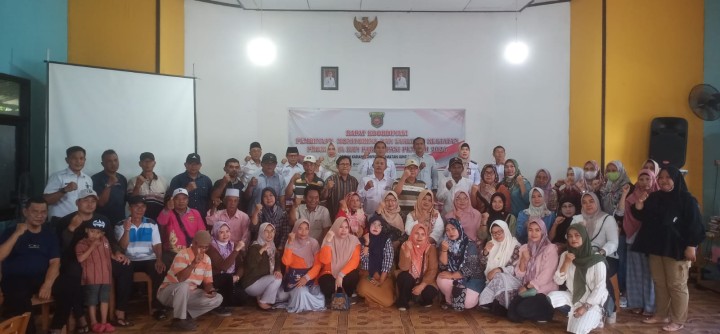 Rabu, 23 Oktober 2024, Tim TWAP bersama Camat Sungai Kunjang & Kelurahan Karang Anyar melaksanakan kegiatan Rakor Monitoring dan evaluasi kegiatan Probebaya serta partisipasi pemilih dalam Pilkada 2024 di Gedung LPM Karang Anyar