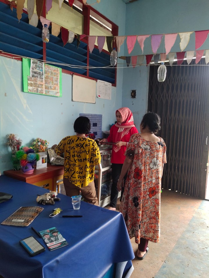 Jumat, 25 Oktober 2024, Kasie Kesra menghadiri kegiatan Monev di Bank Ramli Ceseri Jalan Cendana Gang 10