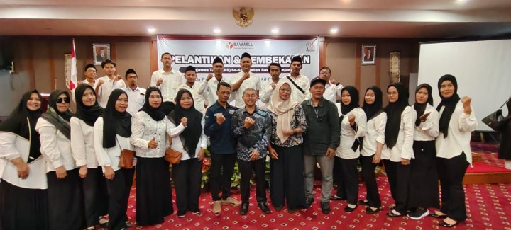 Minggu, 03 November 2024, Lurah menghadiri kegiatan Pelantikan Pengawas TPS Pada Pilkada 2024